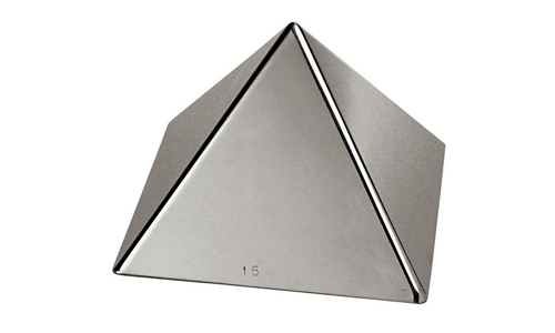 Piramide in acciaio inox. Diametro 9 cm. Altezza 6 cm. 
