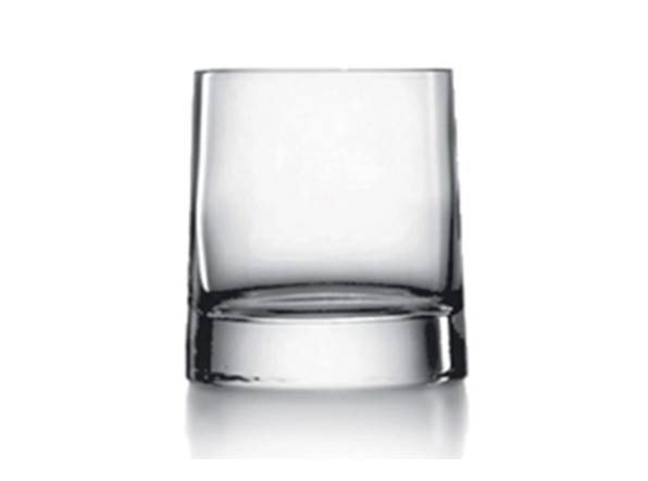 Bicchiere Acqua Luigi Bormioli. Collezione Veronese Cristallino. Capacita' 26 cl; altezza 26 cm; diametro 6 cm.